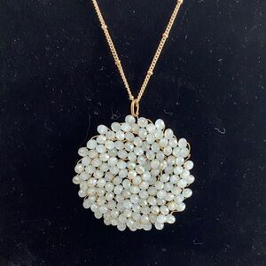 Elegant Gold and Green Glass Pendant Necklace